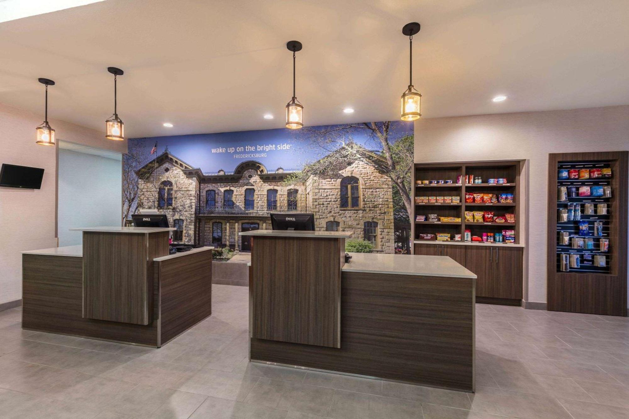 La Quinta By Wyndham Fredericksburg Hotel Eksteriør billede